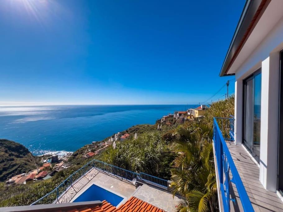 Guestready - A Marvellous Stay In Calheta カリェタ エクステリア 写真