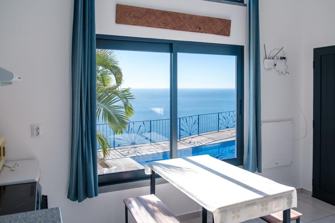 Guestready - A Marvellous Stay In Calheta カリェタ エクステリア 写真